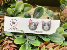 Load image into Gallery viewer, Cat Stud Earrings