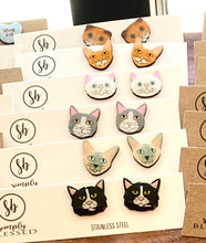 Load image into Gallery viewer, Cat Stud Earrings