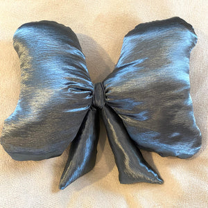 Trendy Bow Pillows