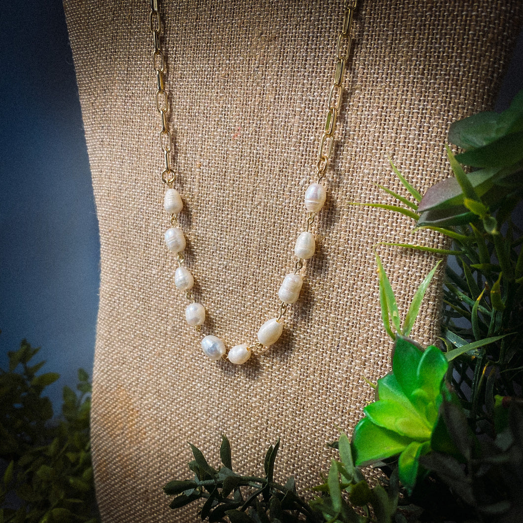 Freshwater Pearl Paperclip Necklace